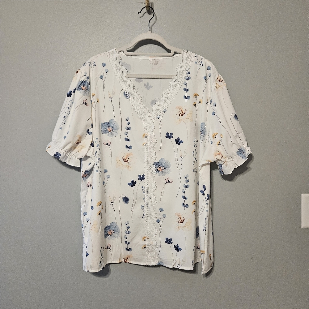 Amazon Floral Lace Blouse - Cream and Blue